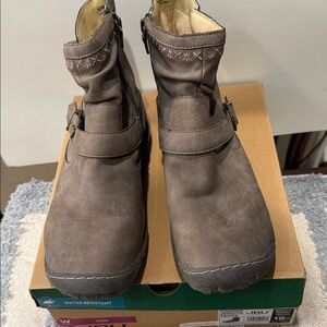 JBU Taupe Water-Resistant Ankle Boots size 10wide